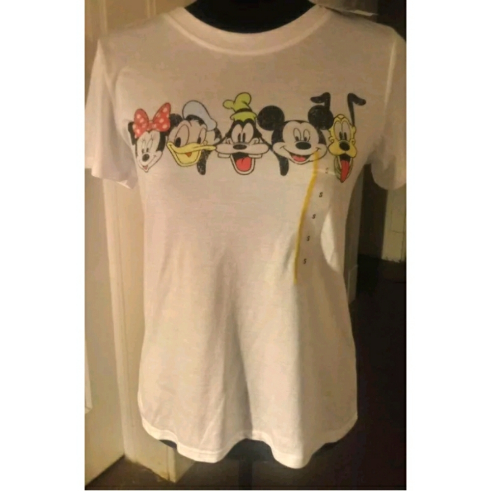 Disney T-shirt. Distressed LookWhite. Lightweight. Disney Characters. Small. NWT